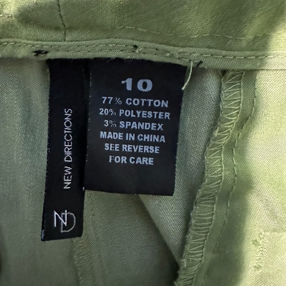 New Directions brand, women's lime green, size 10 cropped ankle slacks - Picture 3 of 3